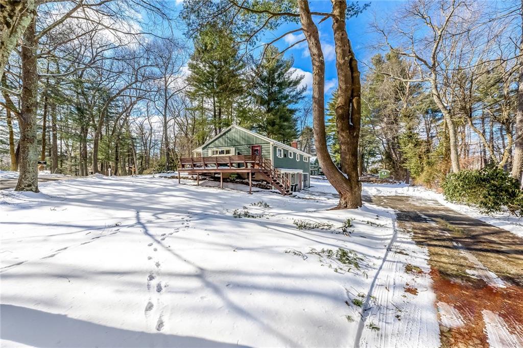 17 Breezy Knoll Road Smithfield, RI 02828 - Photo 8 of 39 Gallery Image 8