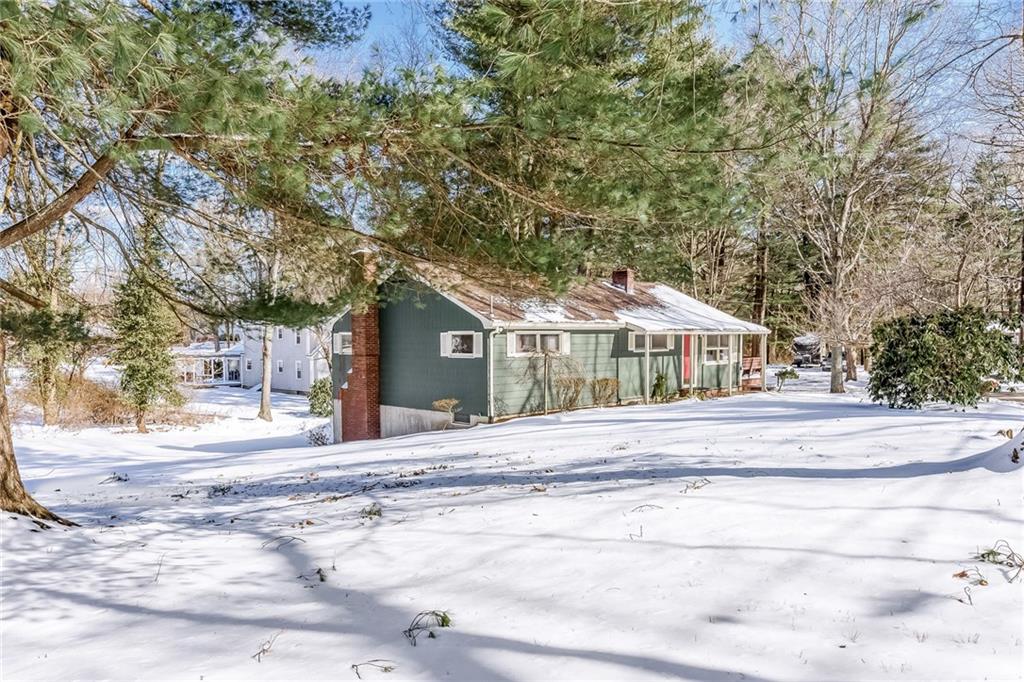 17 Breezy Knoll Road Smithfield, RI 02828 - Photo 10 of 39 Gallery Image 10