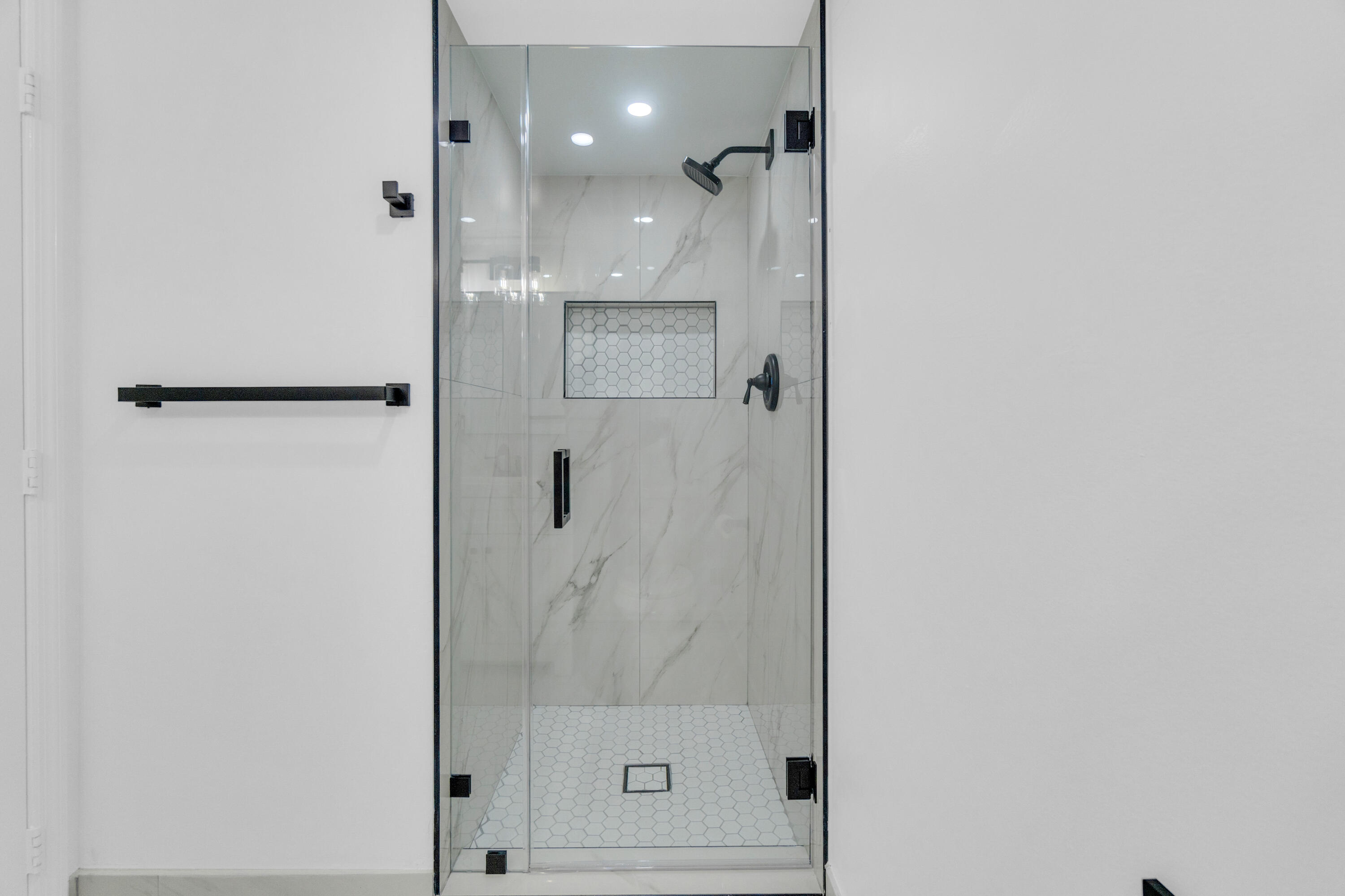 400 Crestwood Court North, Unit 420 Royal Palm Beach, FL 33411 - Photo 15 of 44 28