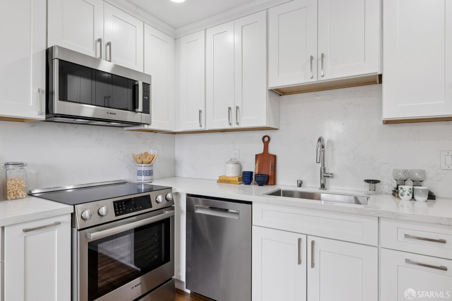 3711 Market Street, Unit 3 San Francisco, CA 94131 - Photo 3 of 36