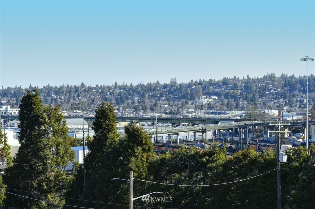 3224 21st Avenue West, Unit B Seattle, WA 98199 - Photo 2 of 17 a view of a city