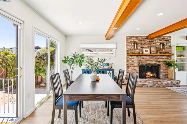 $998,000 | 24 Via Hermosa, San Lorenzo, CA 94580