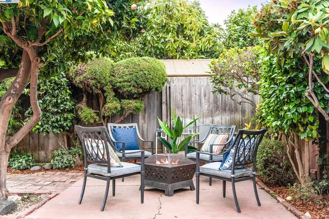 $998,000 | 24 Via Hermosa, San Lorenzo, CA 94580