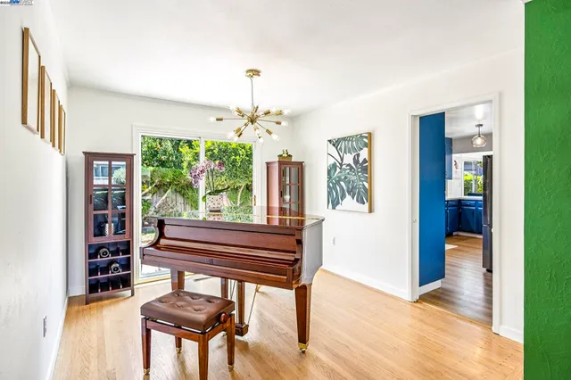 $998,000 | 24 Via Hermosa, San Lorenzo, CA 94580