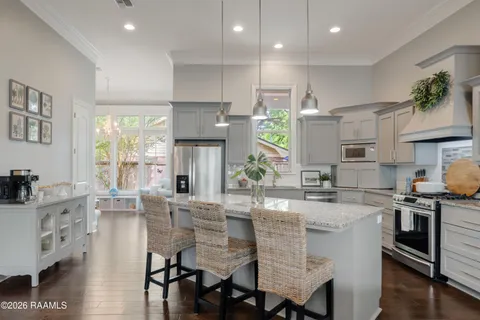 $520,000 | 103 Gardenwood Lane, Lafayette, LA 70508