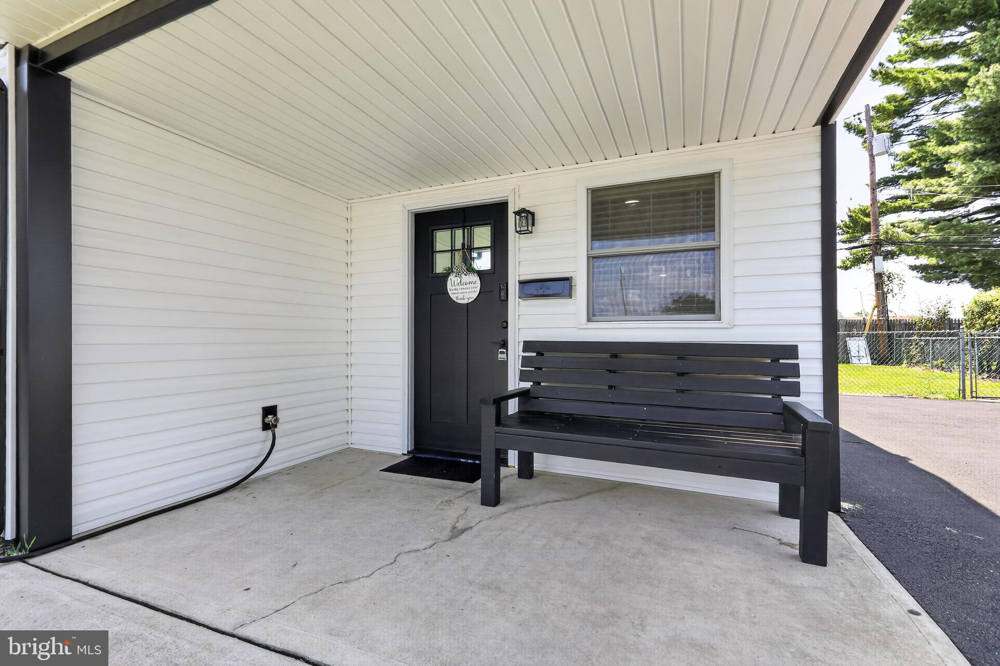 121 Gable Hill Road Levittown, PA 19057 - Photo 3 of 32