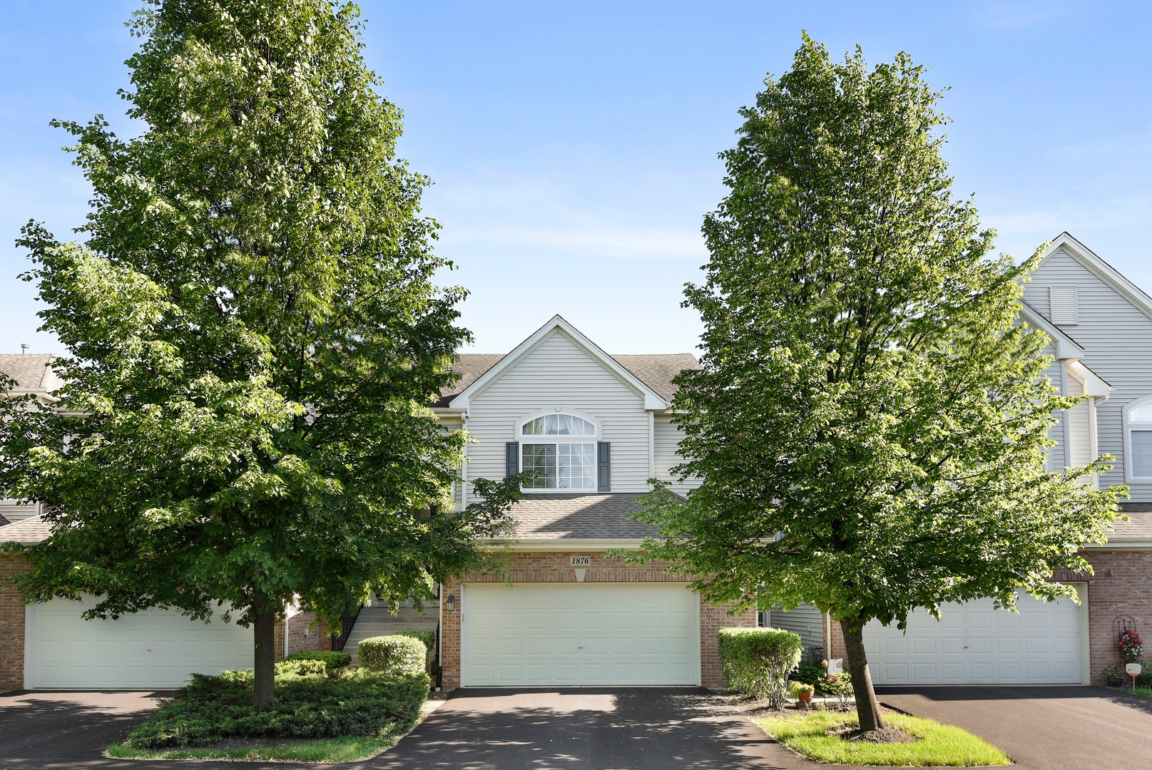 1876 Maureen Drive Hoffman Estates, IL 60192 - Photo 24 of 30