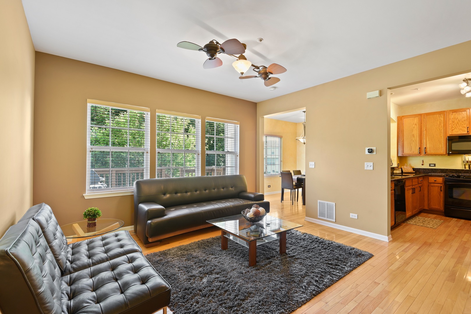 1876 Maureen Drive Hoffman Estates, IL 60192 - Photo 6 of 30