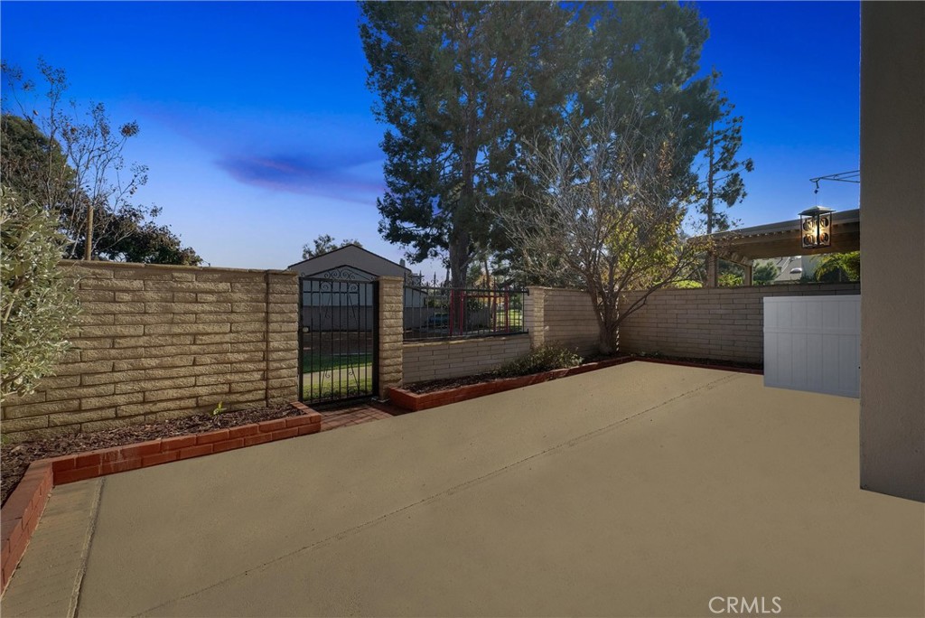 18 Meadowsweet Way Irvine, CA 92612 - Photo 52 of 66 a view of outdoor space and yard