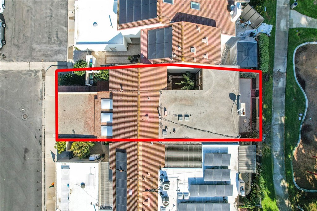 18 Meadowsweet Way Irvine, CA 92612 - Photo 53 of 66 Roof view