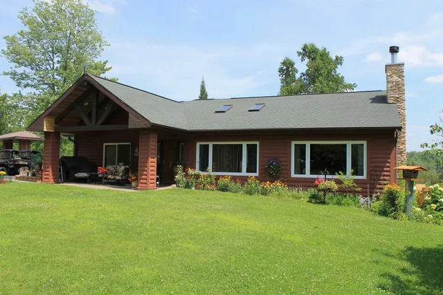 $799,000 | W7202 Kodiak Drive, Pembine, WI 54156