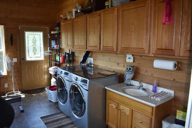 $799,000 | W7202 Kodiak Drive, Pembine, WI 54156