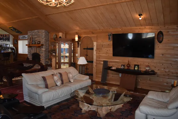 $799,000 | W7202 Kodiak Drive, Pembine, WI 54156