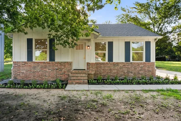 $249,999 | 315 North Burdette Avenue, Sherman, TX 75090