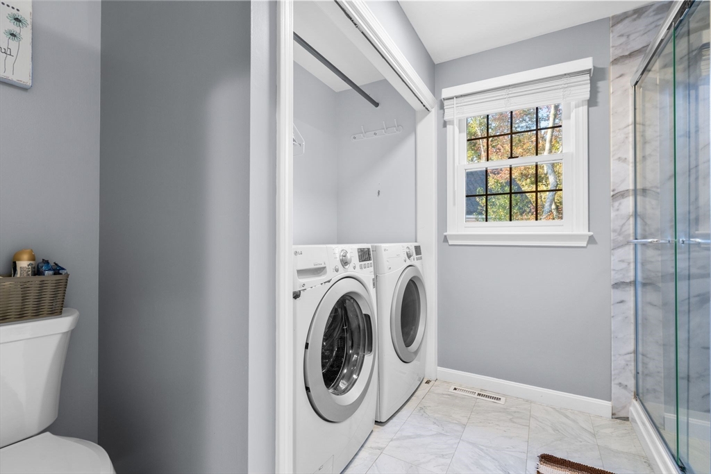 83 Dolar Davis Road Barnstable, MA 02632 - Photo 10 of 36 a utility room with dryer and washer