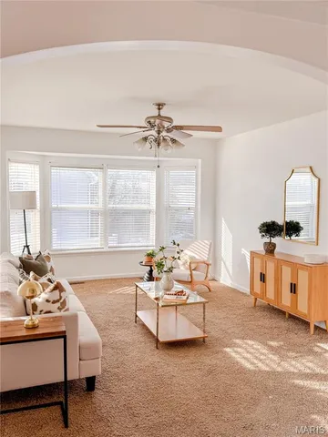 $304,900 | 570 Sandra Way, Winfield, MO 63389