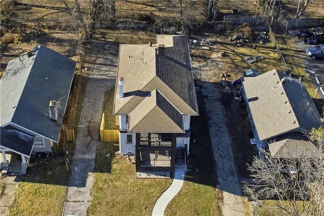 $300,000 | 5514 The Paseo, Kansas City, MO 64110