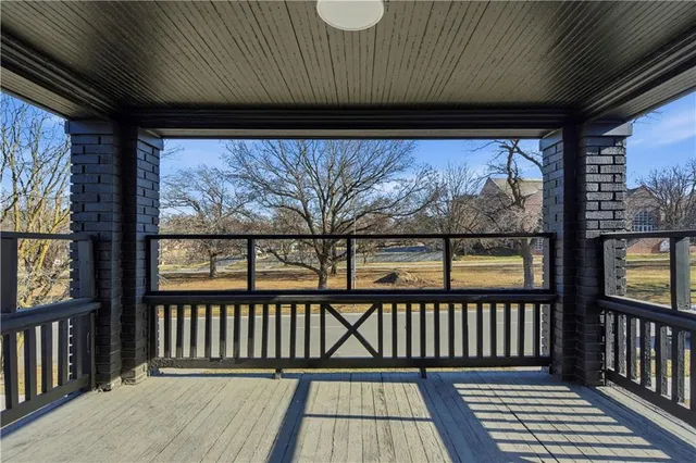 $300,000 | 5514 The Paseo, Kansas City, MO 64110