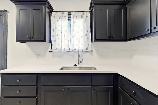 $300,000 | 5514 The Paseo, Kansas City, MO 64110