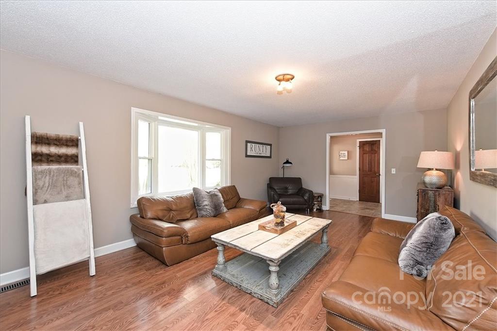 606 Maple Grove Church Road Weddington, NC 28104 - Photo 5 of 34 Gallery Image 5