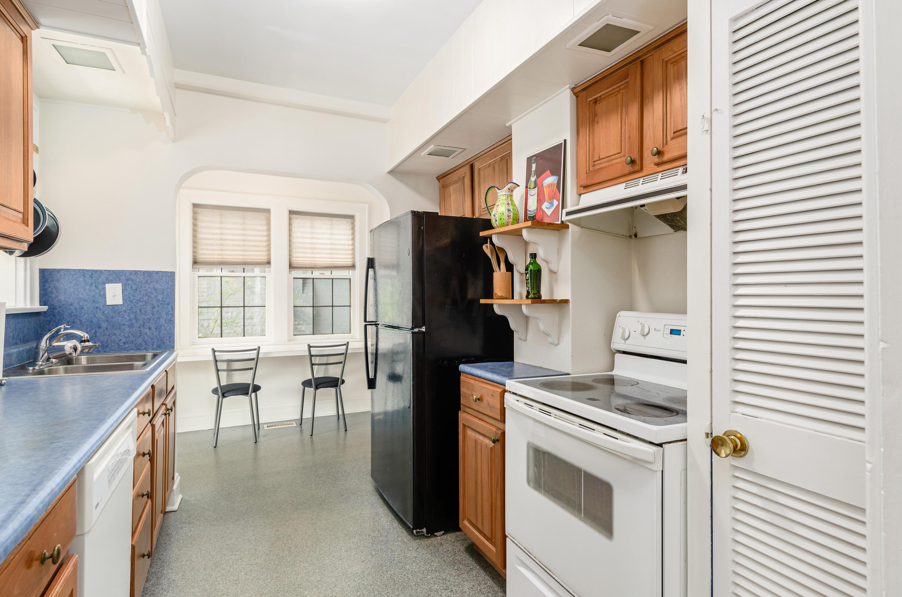 59 South Ardmore Road Columbus, OH 43209 - Photo 21 of 42 Kitchen