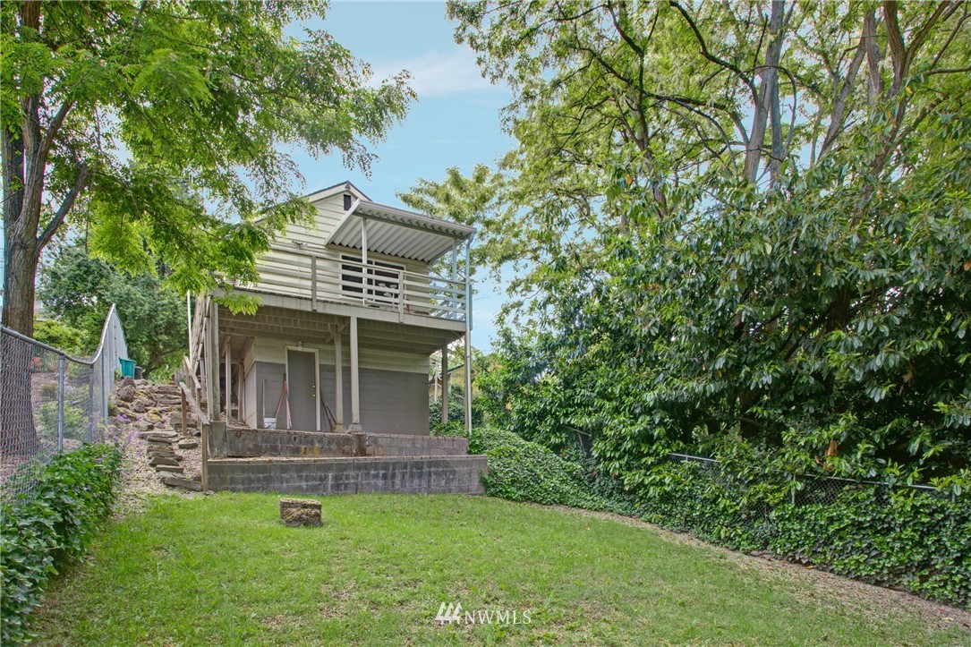 3417 York Road South Seattle, WA 98144 - Photo 1 of 17 Gallery Image 1