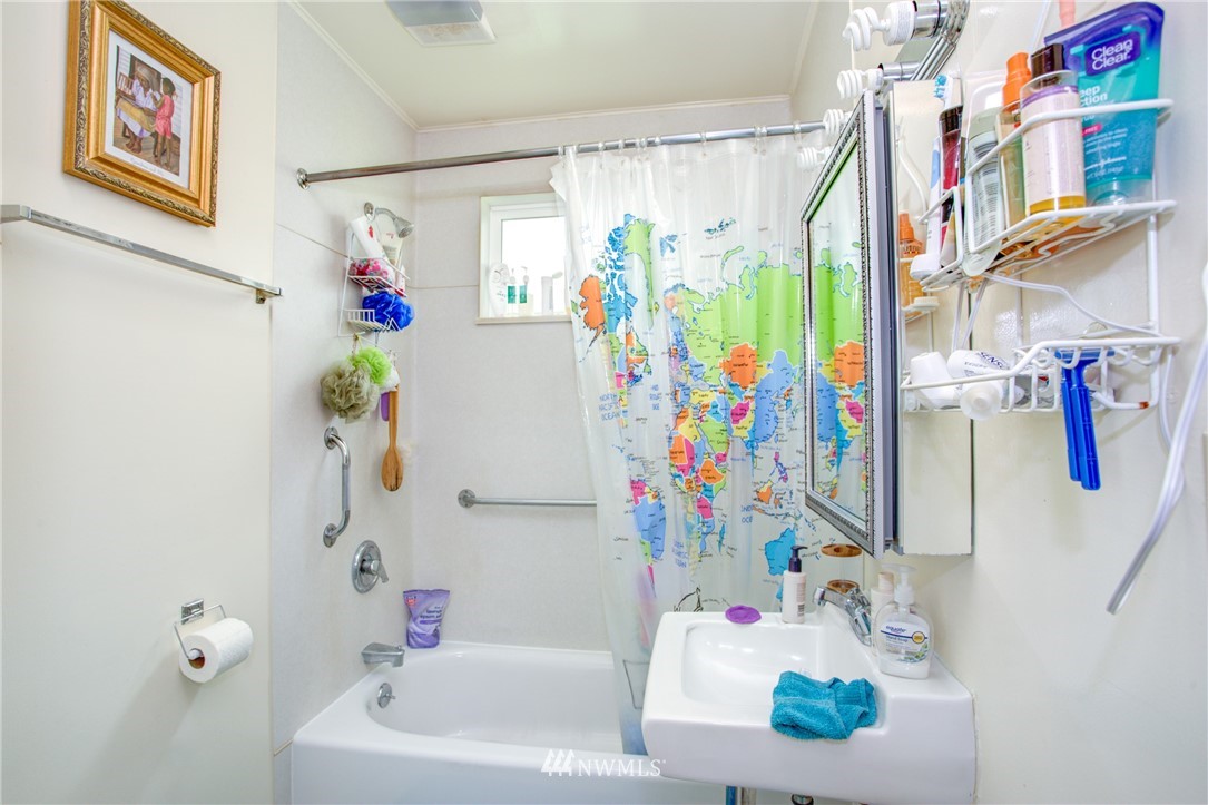 3417 York Road South Seattle, WA 98144 - Photo 14 of 17 Gallery Image 14