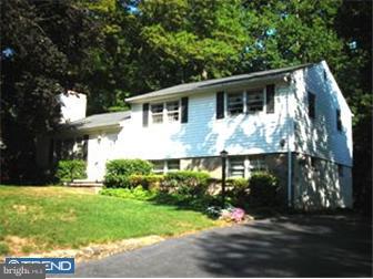 154 East Knowlton Road Media, PA 19063 - Photo 1 of 12 Exterior Front