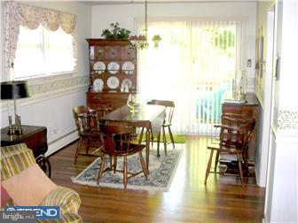 154 East Knowlton Road Media, PA 19063 - Photo 4 of 12 Dining Room