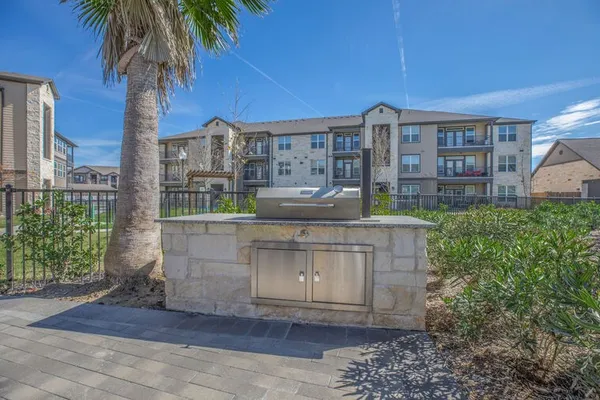 $2,282 | 9393 Fm 1960 Bypass Road West, Unit 6302, Humble, TX 77338