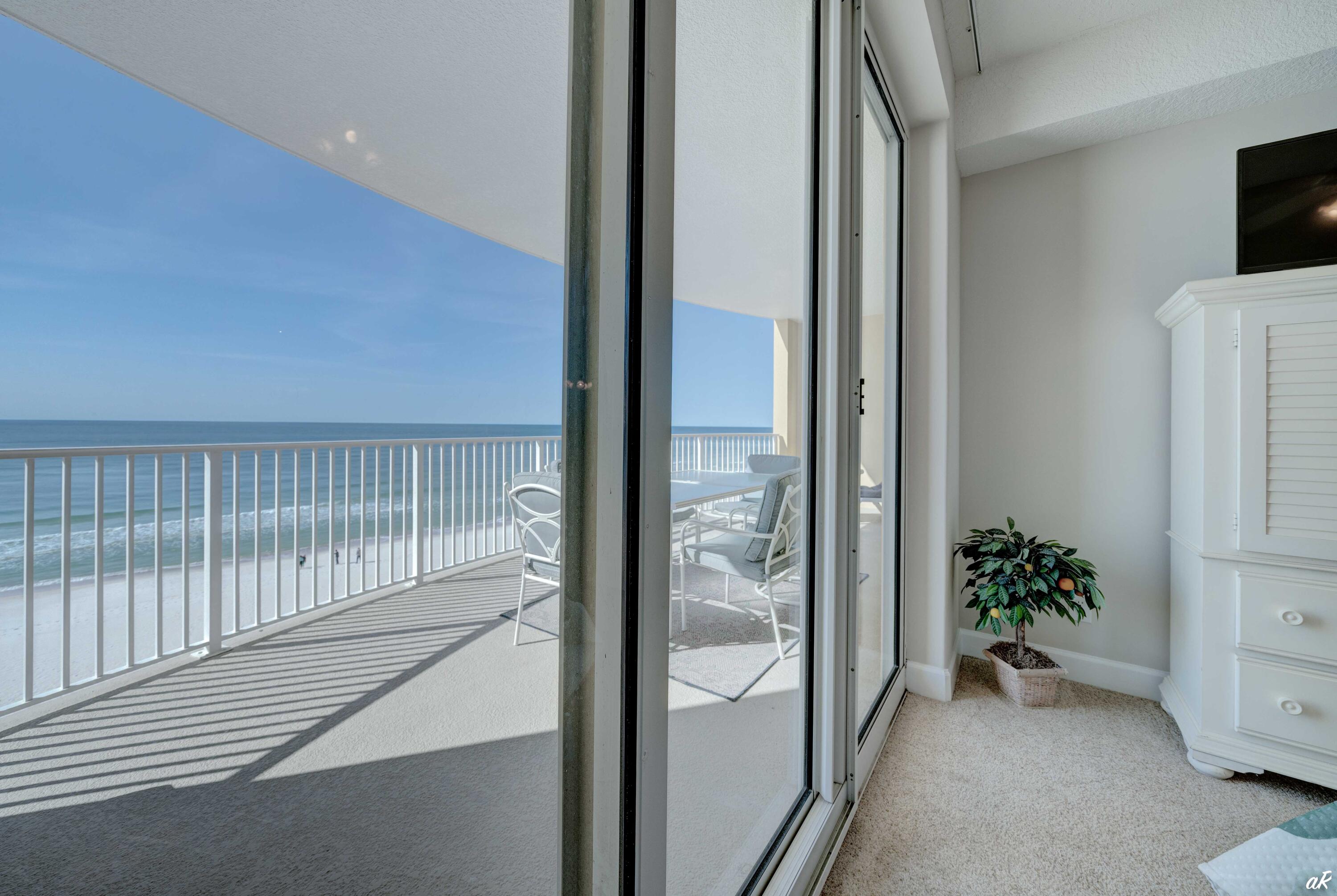 17545 Front Beach Road, Unit 606 Panama City Beach, FL 32413 - Photo 13 of 42 Main bedroom-3