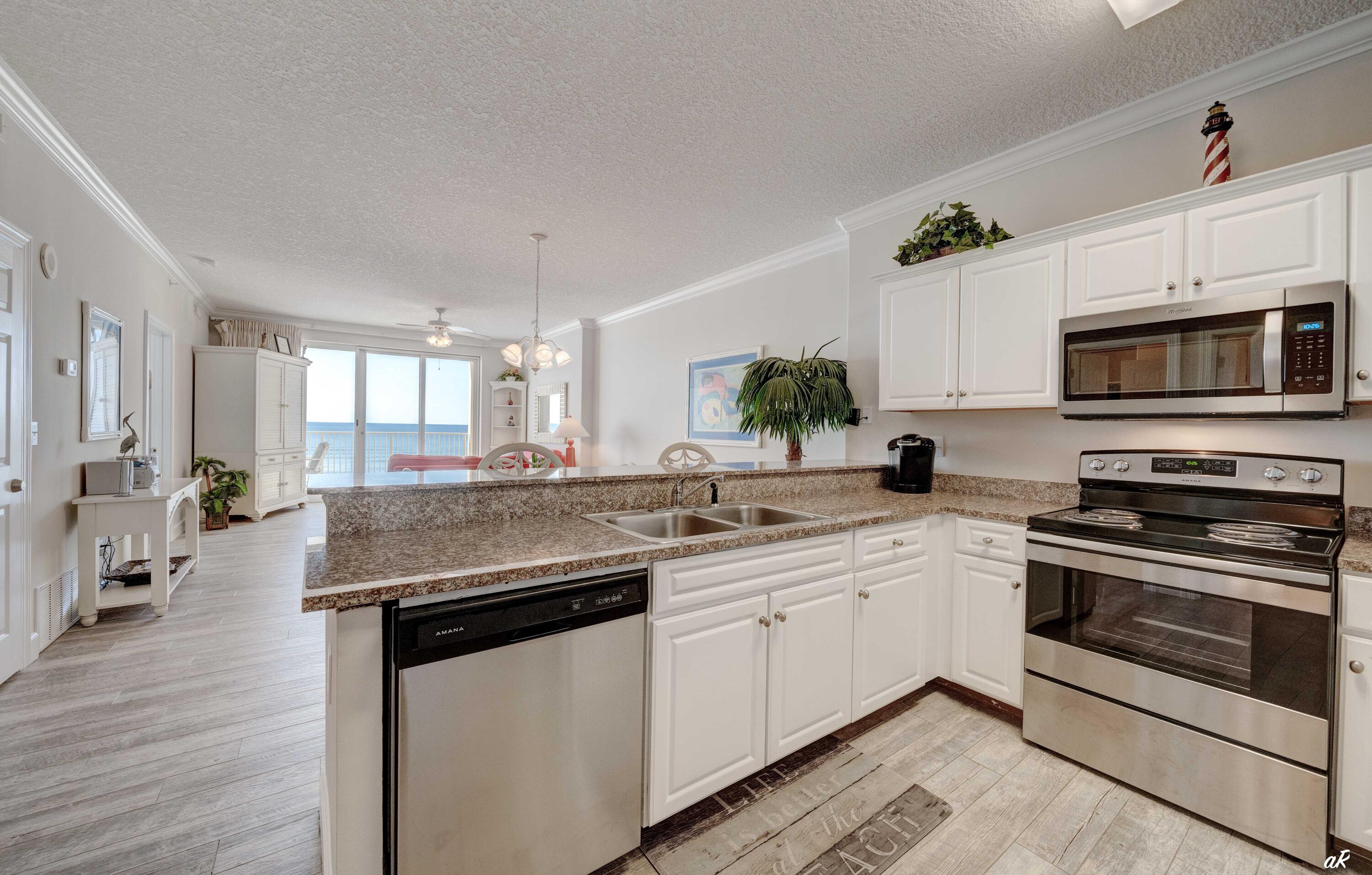 17545 Front Beach Road, Unit 606 Panama City Beach, FL 32413 - Photo 4 of 42 Kitchen-3