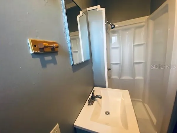 $1,195 | 1960 4th Avenue North, Unit 5, St. Petersburg, FL 33713