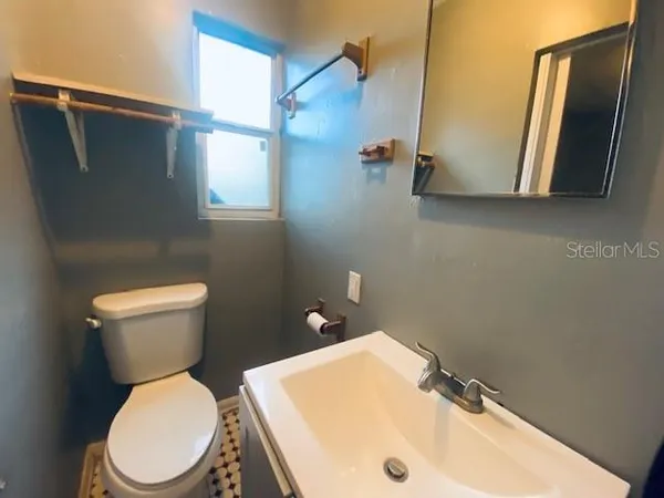 $1,195 | 1960 4th Avenue North, Unit 5, St. Petersburg, FL 33713