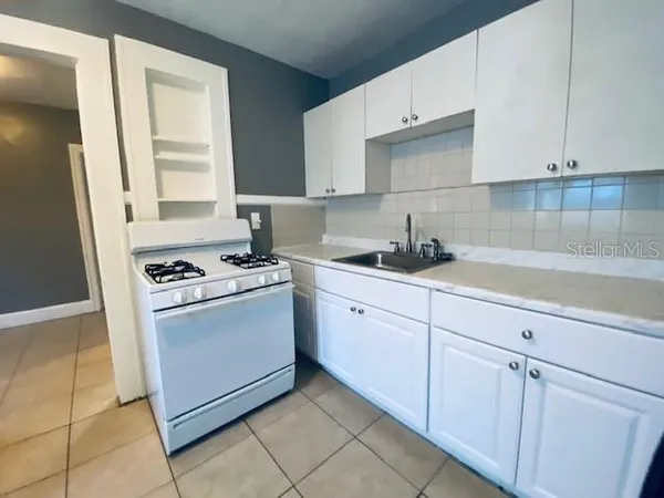 $1,195 | 1960 4th Avenue North, Unit 5, St. Petersburg, FL 33713