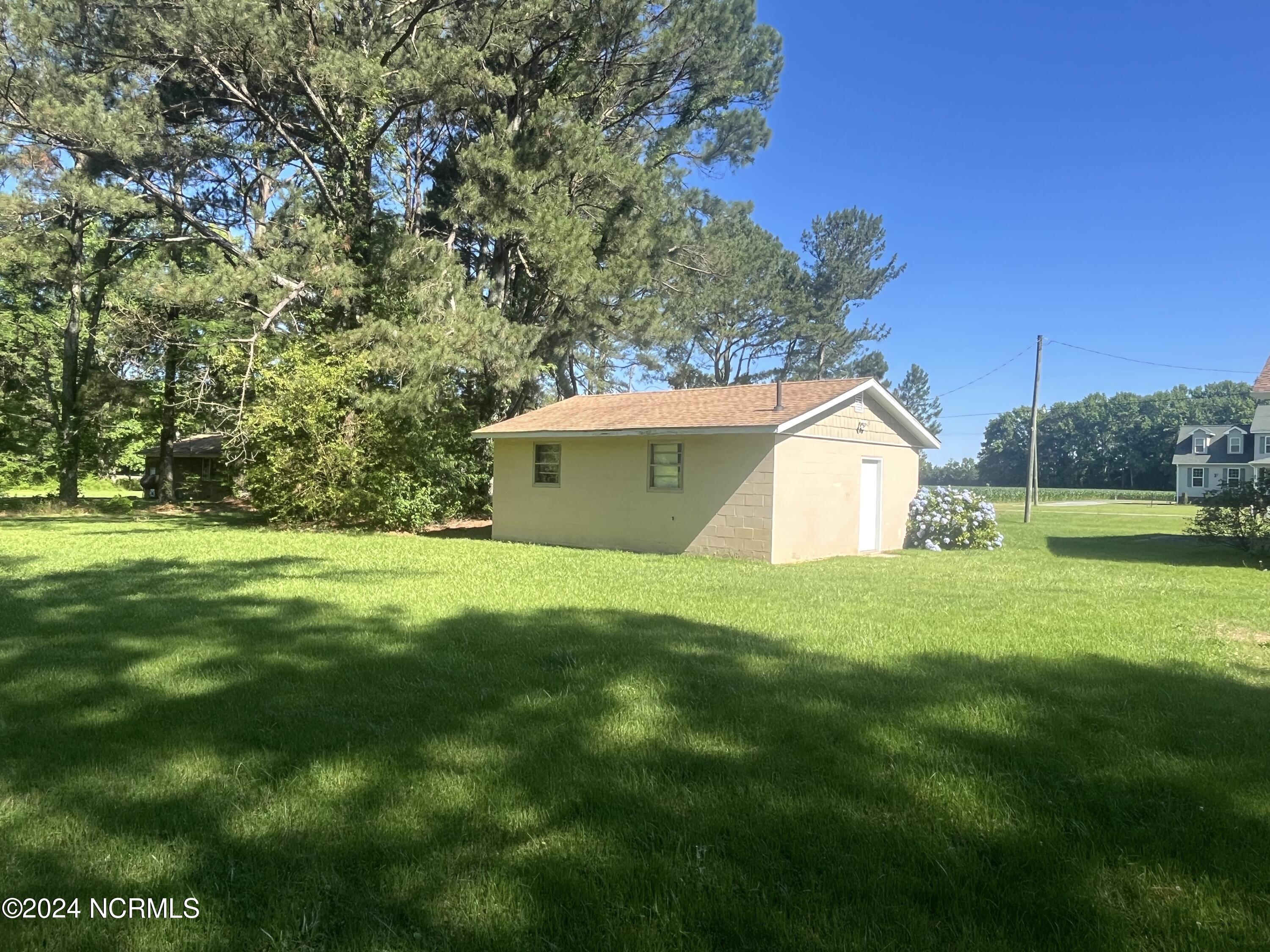 646 Buck Boone Road Conway, NC 27820 - Photo 33 of 44 Exterior - shop back