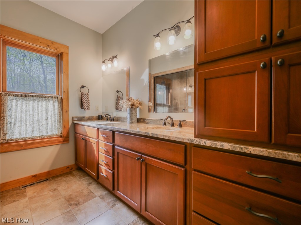 13711 Garfield Road Wakeman, OH 44889 - Photo 11 of 25 master bath