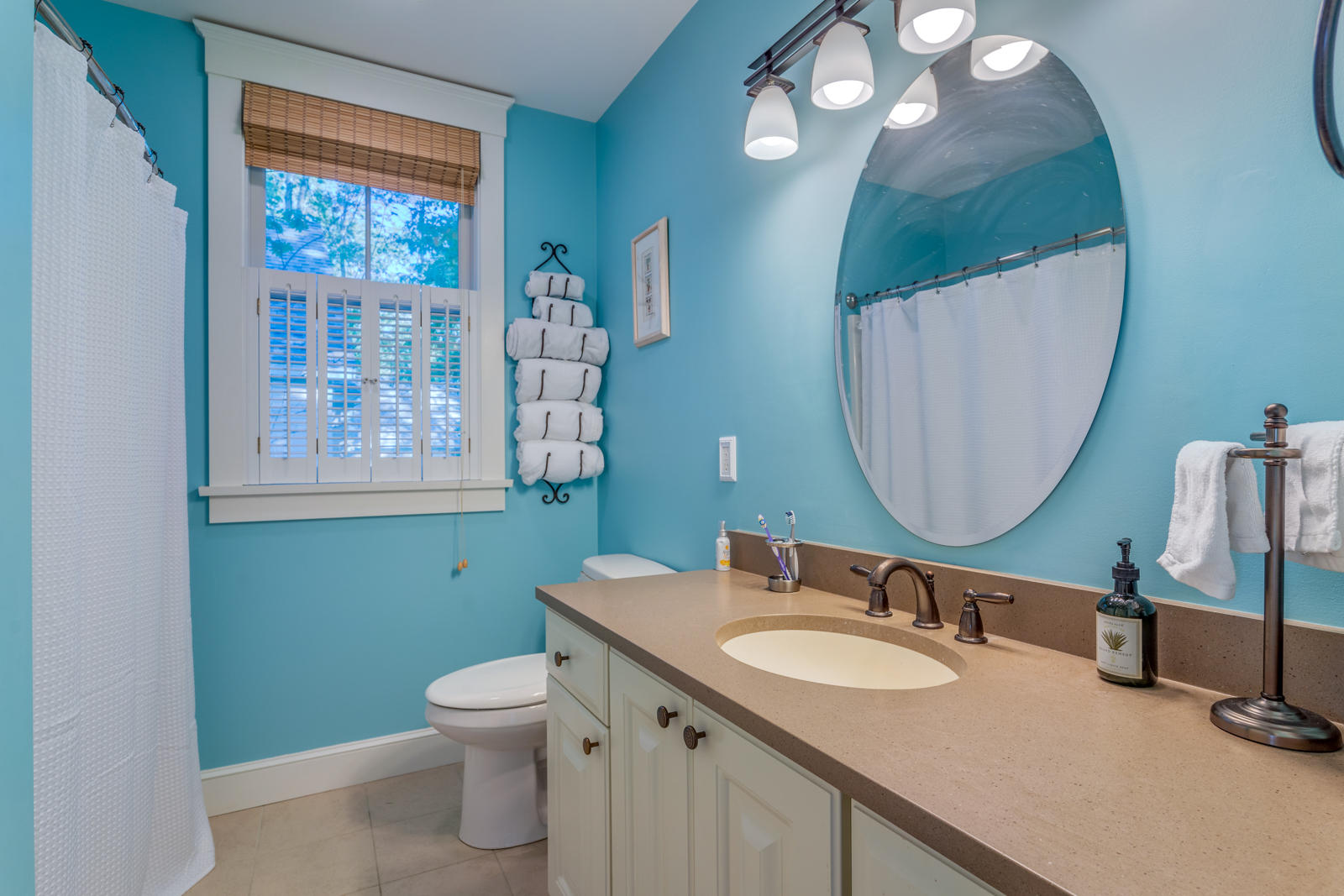 1 Old County Road, Unit 427 Wells, ME 04090 - Photo 18 of 38 Full bath with tile floors