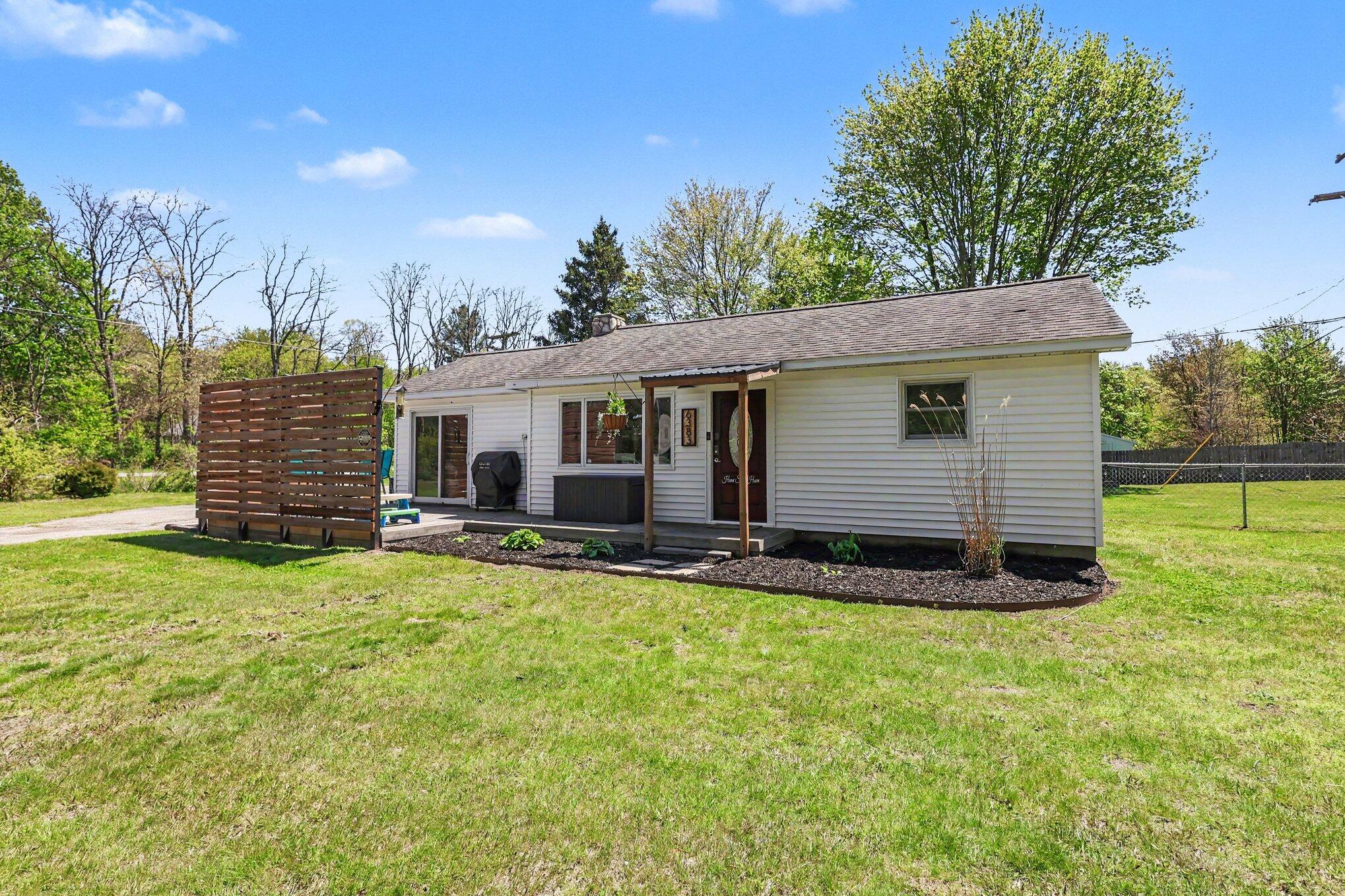 6383 Cline Road Fruitport, MI 49415 - Photo 1 of 34 Front