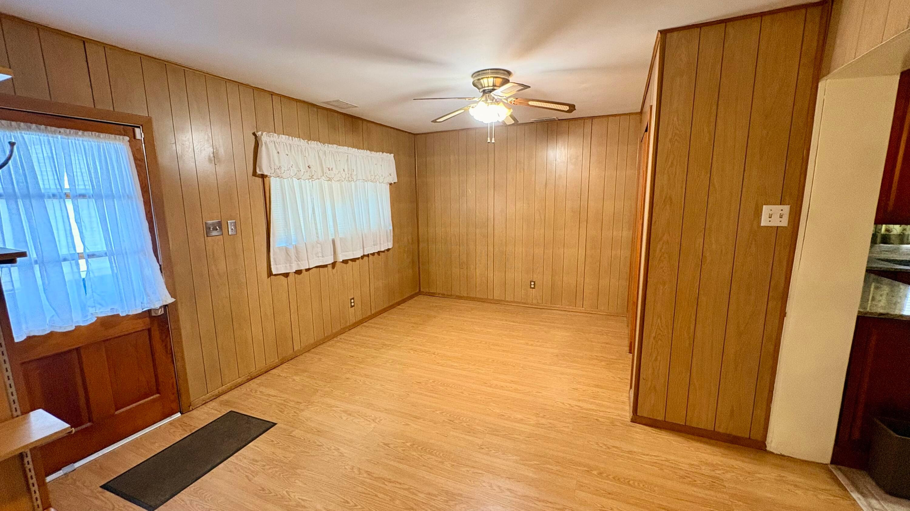 3321 Eakin Road Columbus, OH 43204 - Photo 17 of 21