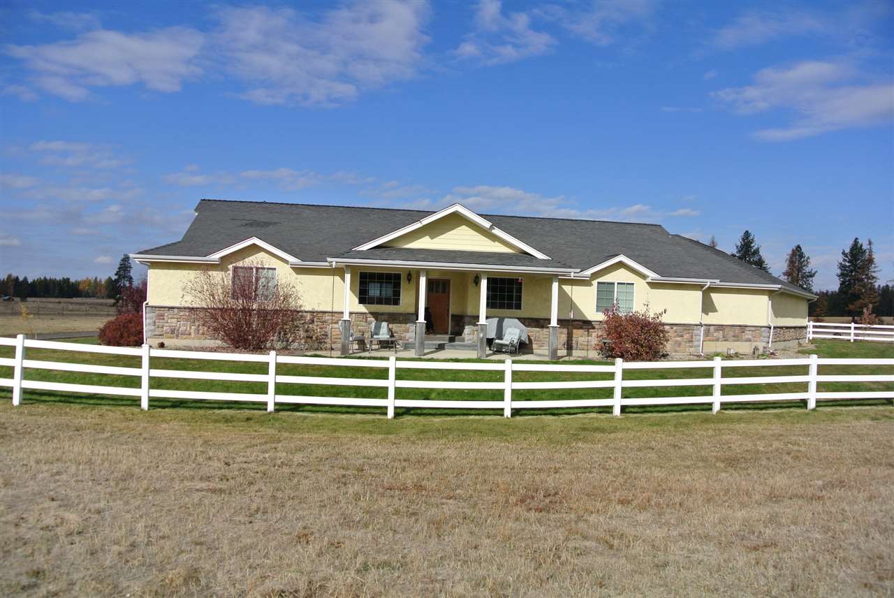 11805 East Blanchard Road Elk, WA 99009 - Photo 1 of 20 Gallery Image 1