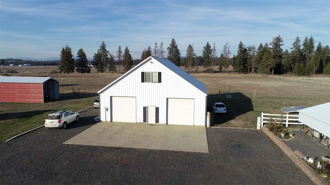 11805 East Blanchard Road Elk, WA 99009 - Photo 14 of 20 Gallery Image 14