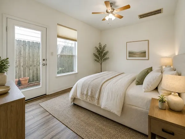 $2,900 | 5322 Nett Street, Unit C, Houston, TX 77007