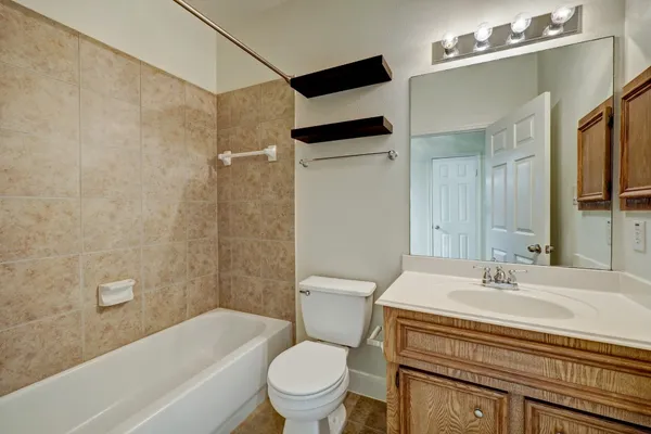 $2,900 | 5322 Nett Street, Unit C, Houston, TX 77007