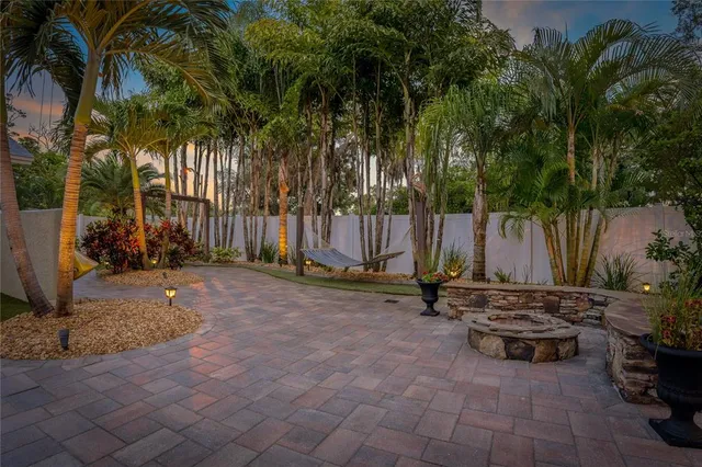 $630,000 | 808 Rustic Oaks Drive, Palm Harbor, FL 34684