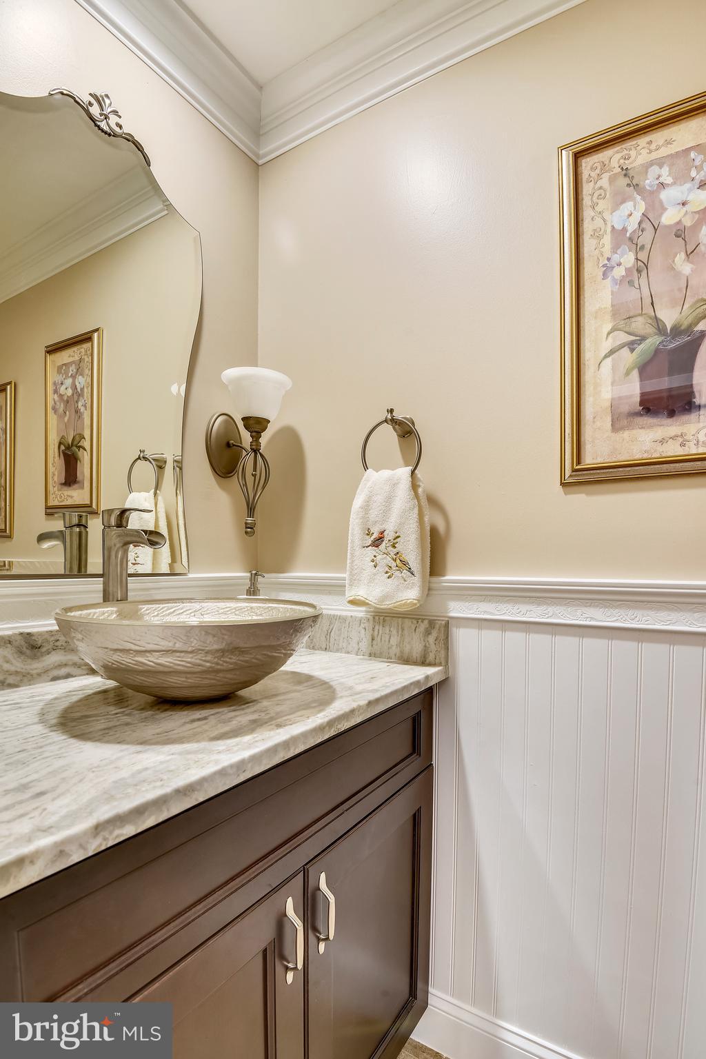 11553 Hemingway Drive Reston, VA 20194 - Photo 18 of 56 Main Level Powder Room