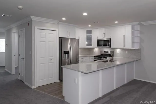 $3,775 | 6 Overlook Drive, Unit 6, Farmingville, NY 11738