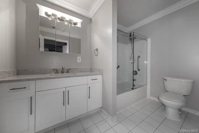 $3,775 | 6 Overlook Drive, Unit 6, Farmingville, NY 11738