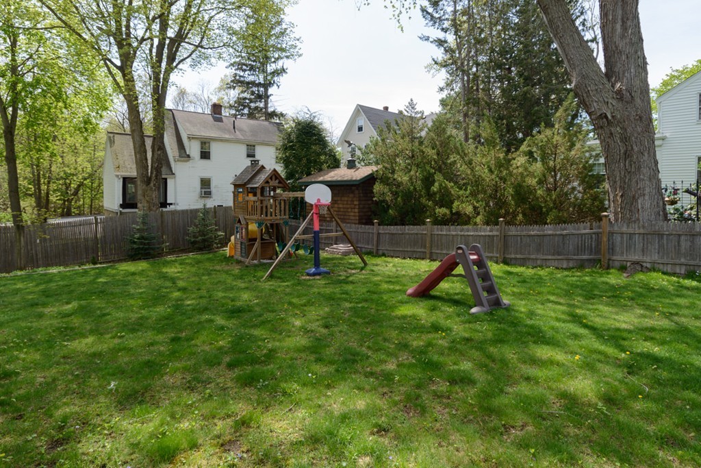 46 Avon Road Wellesley, MA 02482 - Photo 19 of 21