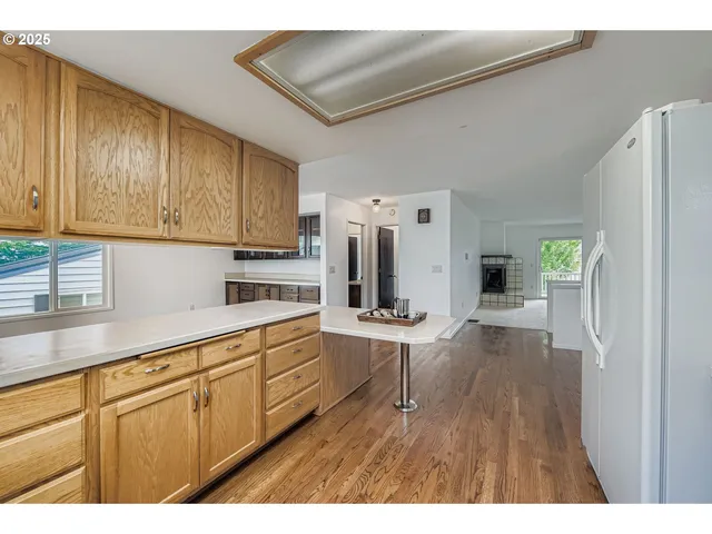 $274,900 | 14862 Northeast Rose Parkway, Portland, OR 97230